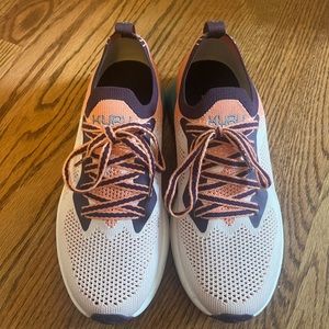 Kuru Flux walking shoes